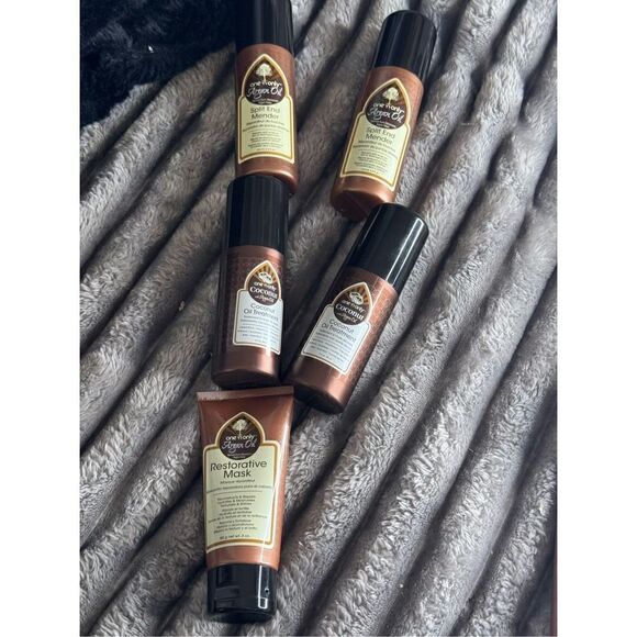 One & only argan oil restorative mask & treatment - Picture 1 of 4